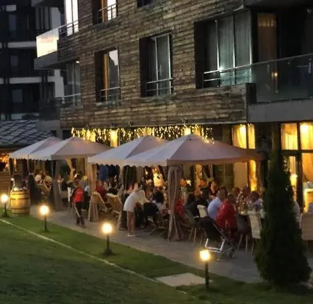 Апартамент Retreat Pool And Mountain Views