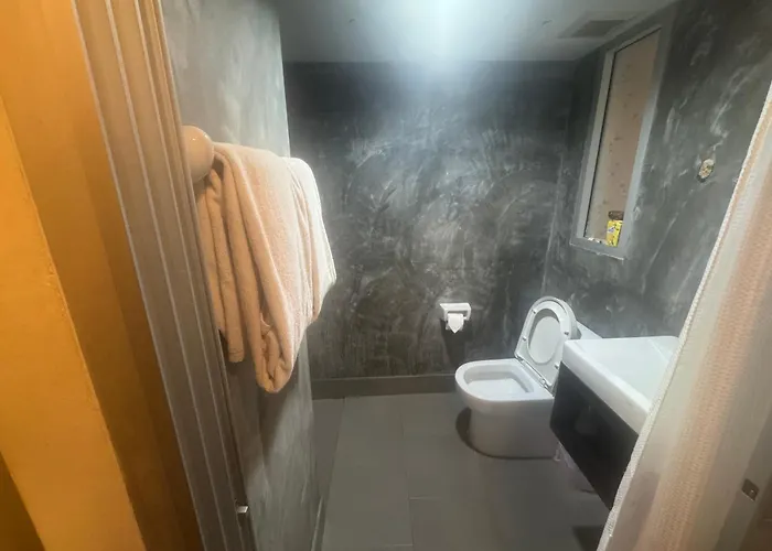 Retreat Pool And Mountain Views アパート *